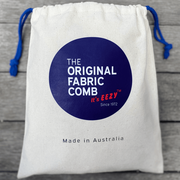Front of Super EEZY™ Comb large storage bag